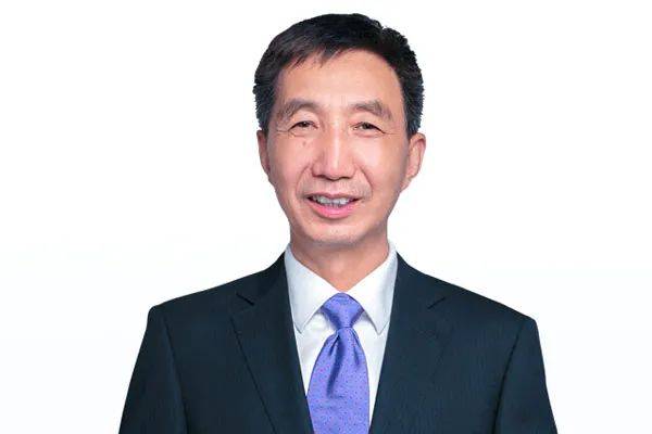 公募传奇王人物宣布引退！下一步计划是什么？千亿网红基金迎新任董事长<strong></p>
<p>前海期货</strong>，拥有监管背景