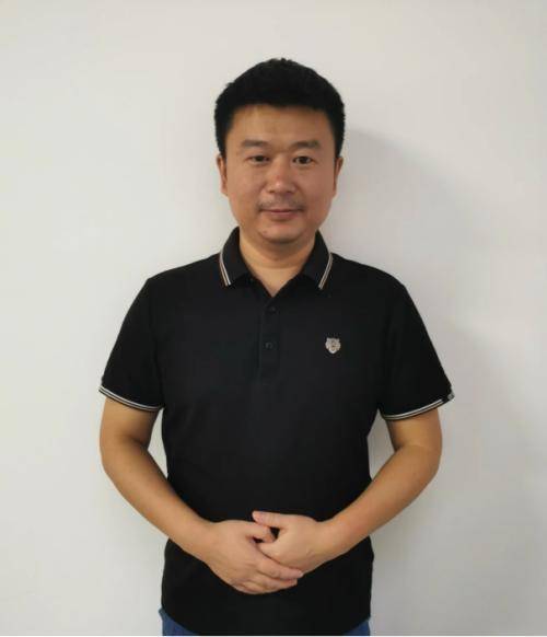 转战期市十年<strong></p>
<p>期货爆仓</strong>，他为何选择日内短线？