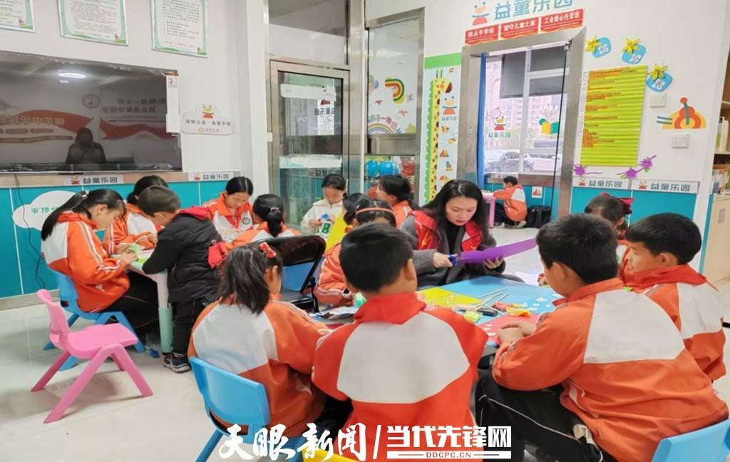 剑河：“春暖花开 遇见美好”手工DIY活动