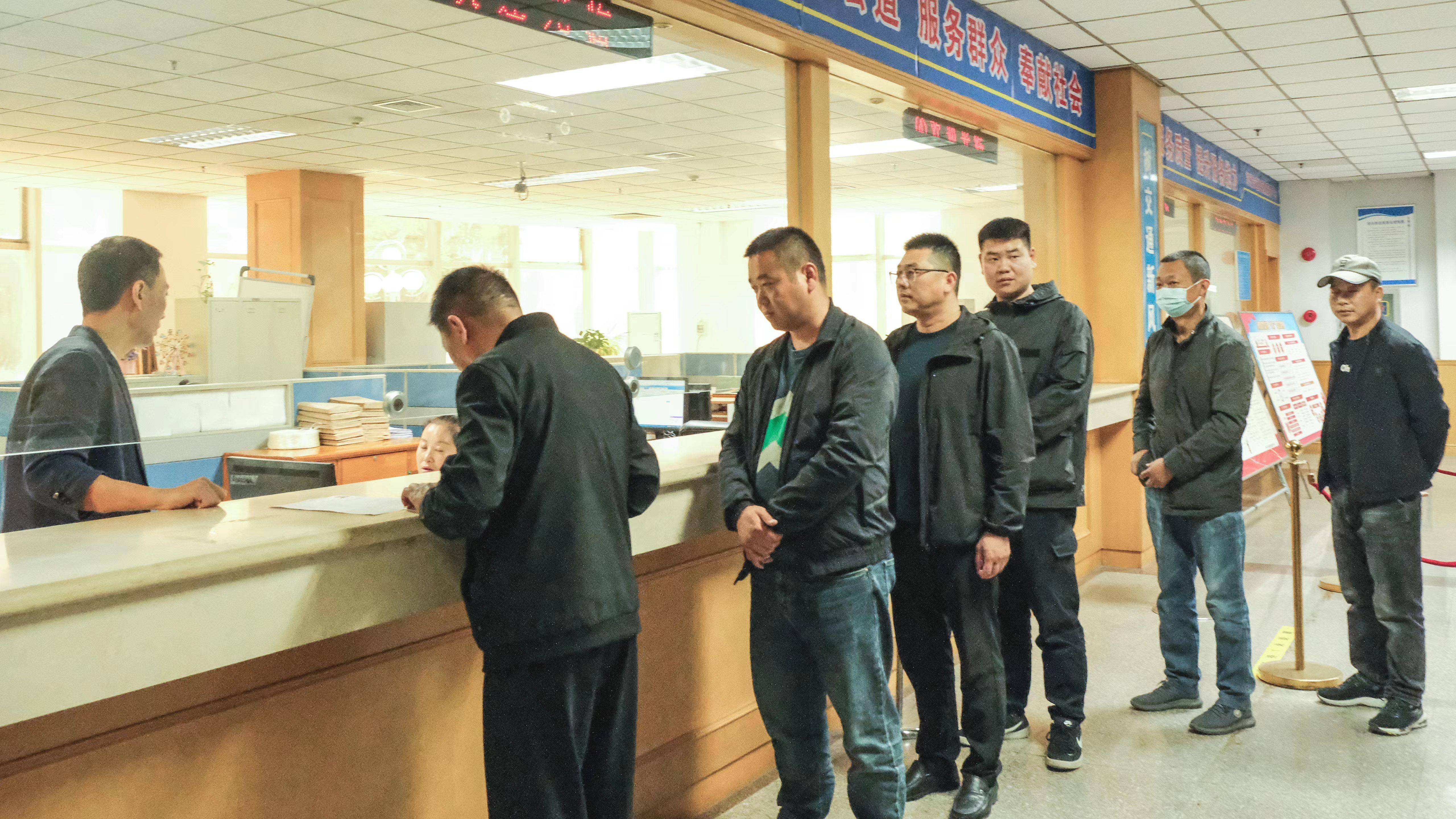 即考即发证<strong></p>
<p>证券从业资格证</strong>！郑州客货运驾驶员从业资格证便民服务再提升