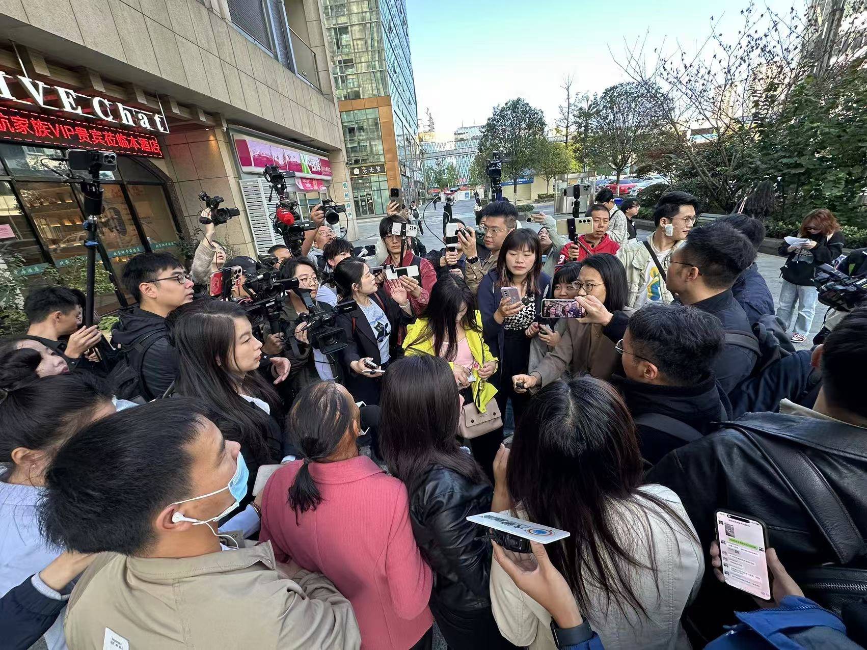 死刑！余华英拐卖儿童案重审宣判<strong></p>
<p>日信证券</strong>，其当庭表示上诉