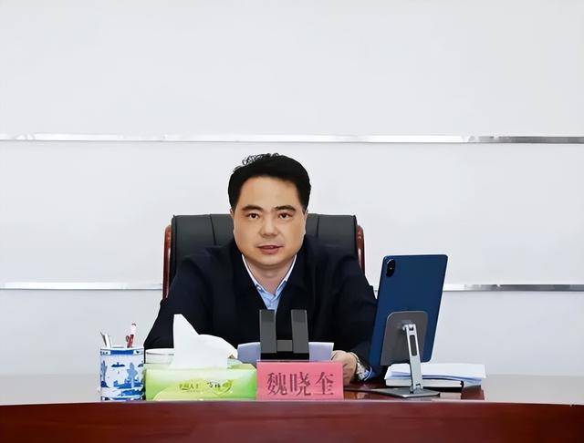 卸任市委书记3天后<strong></p>
<p>东兴证券股份有限公司</strong>，55岁的他任省政府党组成员！