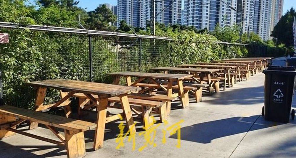 秦皇岛一网红夜市被指违规占用规划绿地却经营4年之久<strong></p>
<p>西部证券股份有限公司</strong>，当地回应：无审批手续 | 刚调查