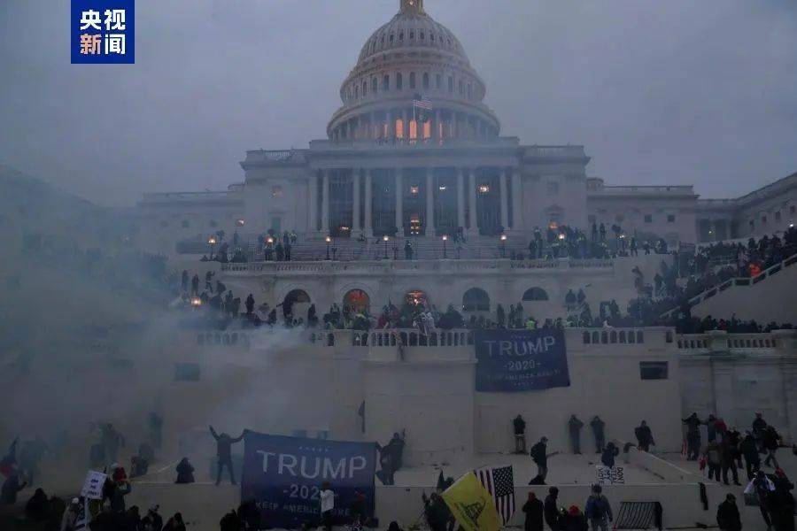 大选倒计时<strong></p>
<p>恒泰证券官网</strong>，7802万人已投票！49%比48%，特朗普在最关键“摇摆州”领先！防弹玻璃、铁丝网、钢板门、狙击手，美国多州加强安保