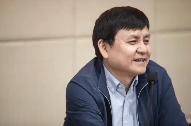 张文宏不做医生了？新身份曝光<strong></p>
<p>证券投资基金业协会</strong>！网友：想到范志毅