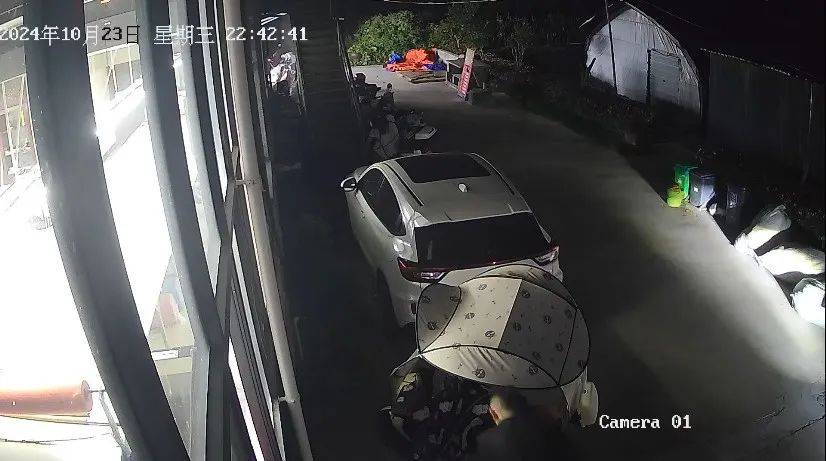 “我车被偷了<strong></p>
<p>南京证券官网</strong>，车上有块毒猪肉！”男子深夜报警，结局大反转
