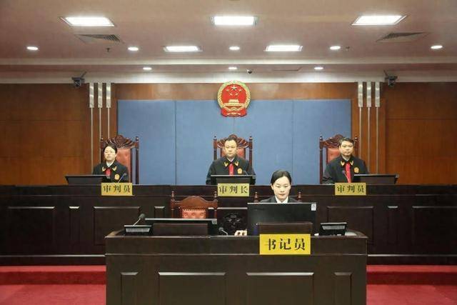 涉案超5200万<strong></p>
<p>证券公司排行</strong>！山东潍坊市综合保税区原党工委副书记、管委会主任徐洪吉一审获刑16年