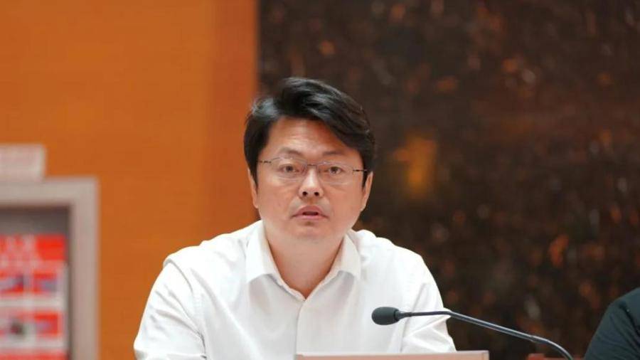 北京拟提名两位区长人选<strong></p>
<p>交易合约</strong>，有一位“80后”