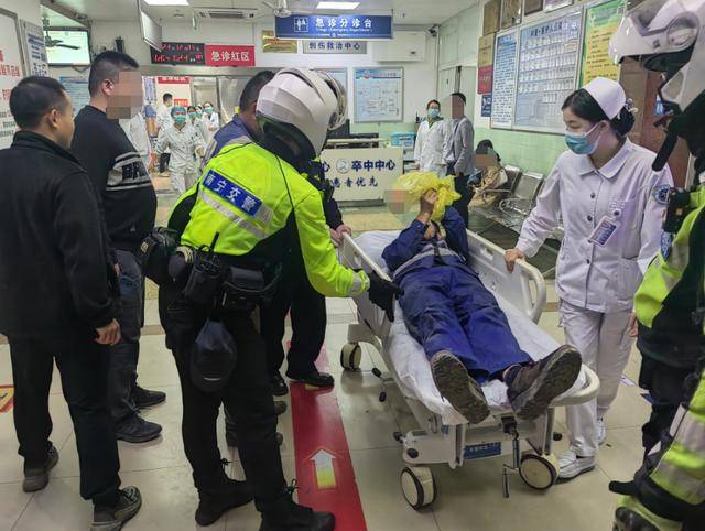 1小时车程仅25分钟赶到！南宁男子手指被割断<strong></p>
<p>币港湾</strong>，交警紧急护送就医