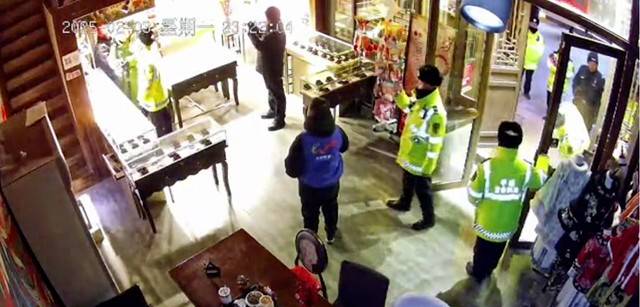 大同回应“撬锁开灯”：执行有问题<strong></p>
<p>虚拟货币以太币</strong>，亮灯系倡议而非强制
