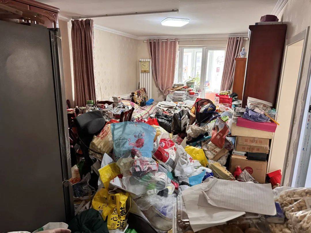 退休金超9000<strong></p>
<p>虚拟币绿币</strong>，91岁老人家中却“垃圾成山”！原因心酸
