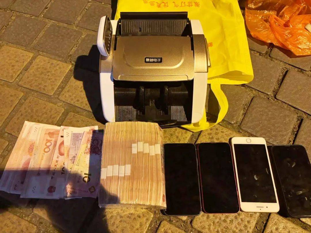 事发桂林<strong></p>
<p>虚拟币小蚁股</strong>！背包里装的1000000元现金被警方紧急拦截