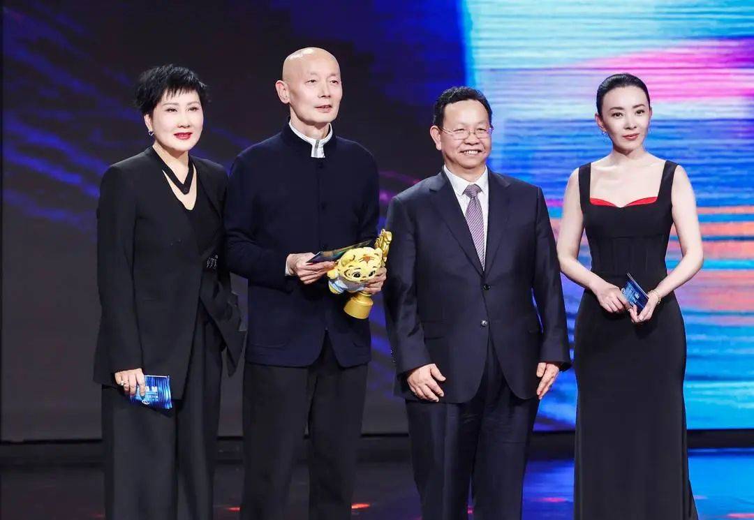 官方正式公布<strong></p>
<p>虚拟币交易平台系统</strong>！确认是葛优