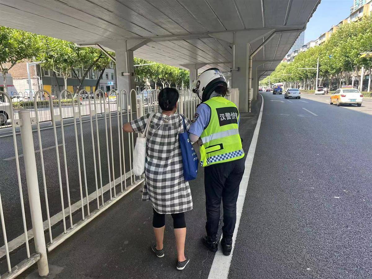 “姑娘<strong></p>
<p>虚拟币矿池</strong>，又是你，真有缘呀！”婆婆第三次在车流中遇到她