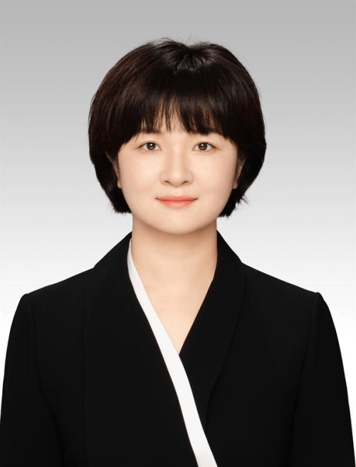 不到1年再公示<strong></p>
<p>新虚拟币</strong>，生于1987年的李金玲，拟提名为县长候选人