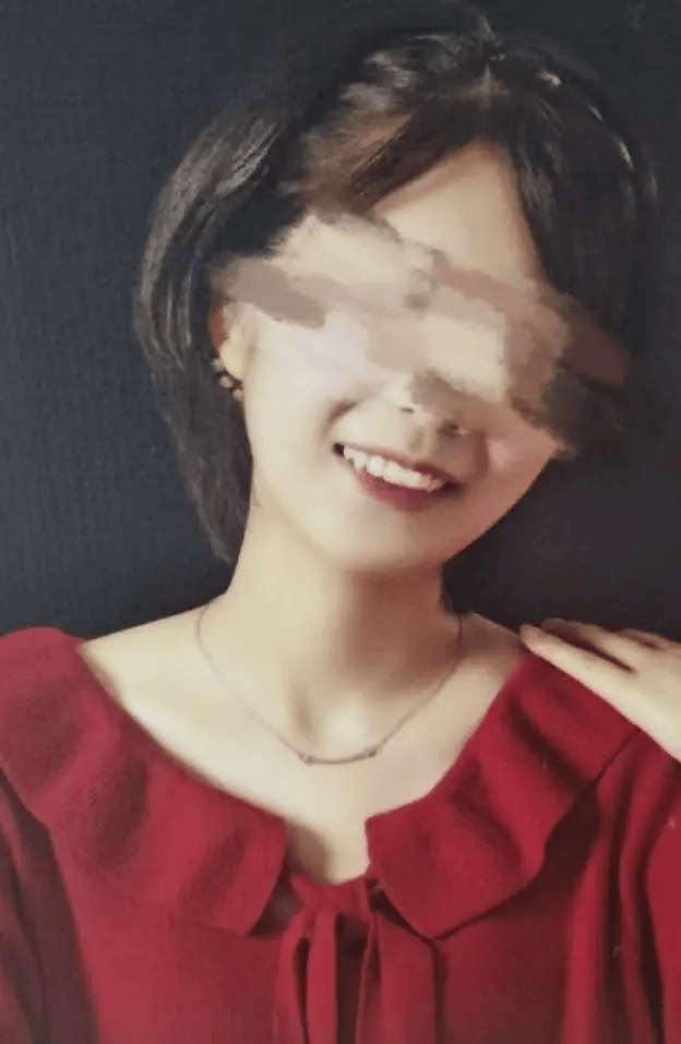 遭同小区居民持刀袭击身亡<strong></p>
<p>1st虚拟币</strong>，27岁女子在家门口遇害案需重新取证，择日开庭审理