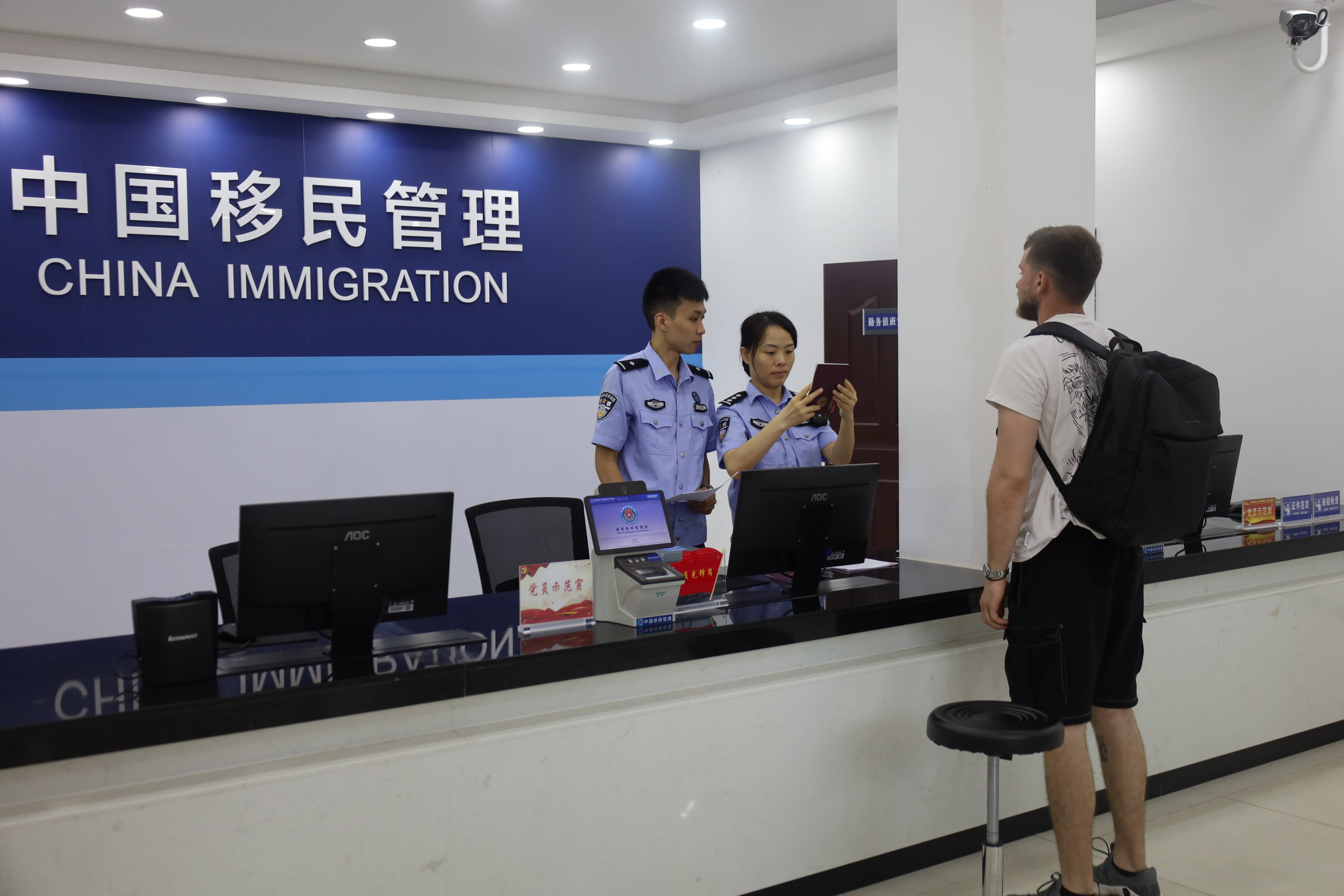 “第一次吃<strong></p>
<p>虚拟币预测</strong>，像吃葡萄！”外籍船员在惠州品尝荔枝