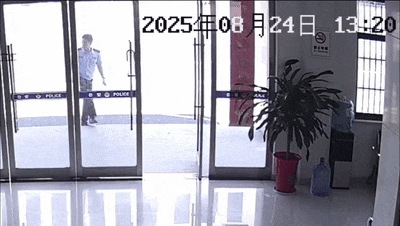 安徽一钓鱼佬钓到一条1米长20斤的“大鱼”<strong></p>
<p>主流虚拟币</strong>，赶紧送到派出所，民警：放生！