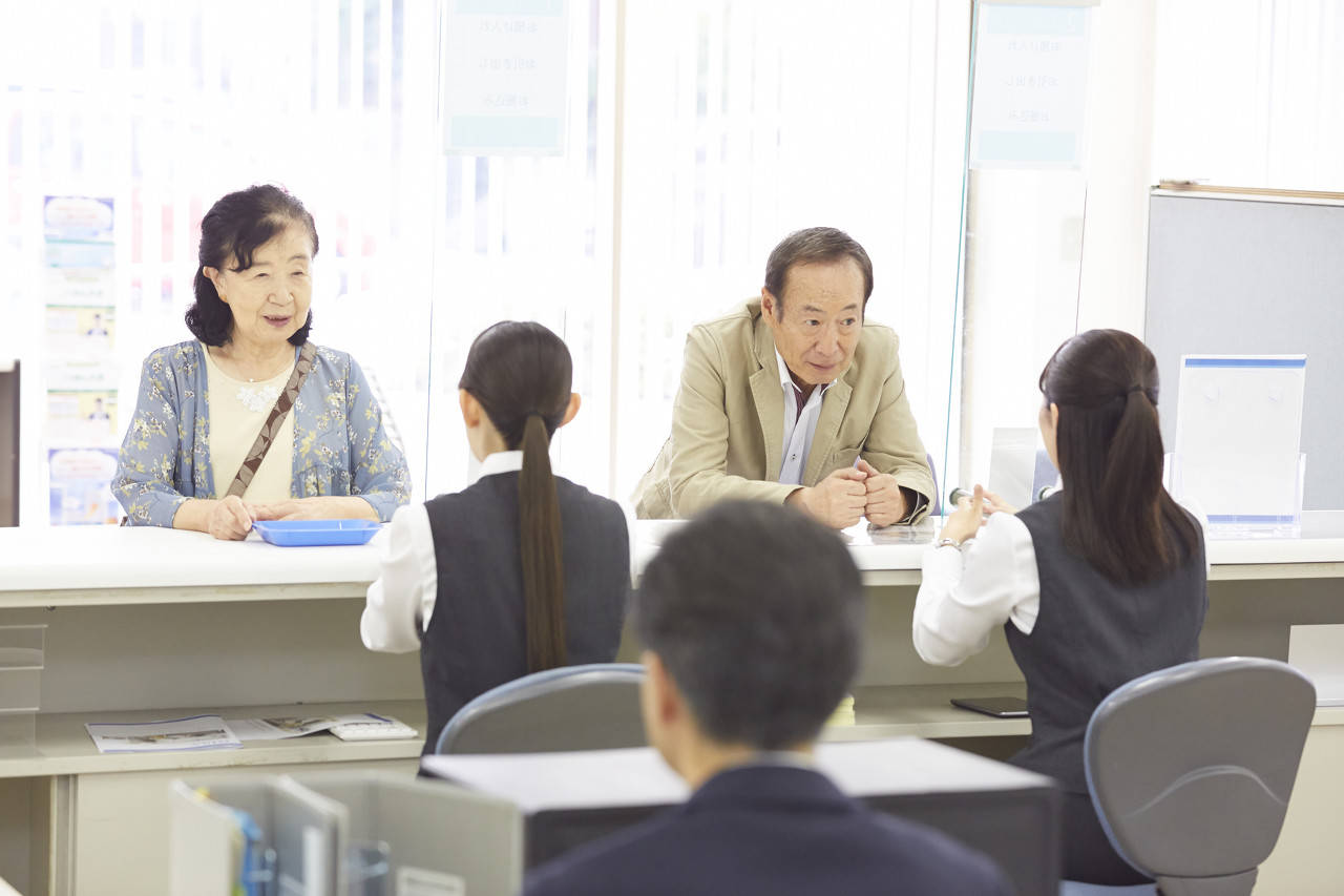 退休后<strong></p>
<p>虚拟币机器人</strong>，他们重新开始上班：“工资不高，图个开心”