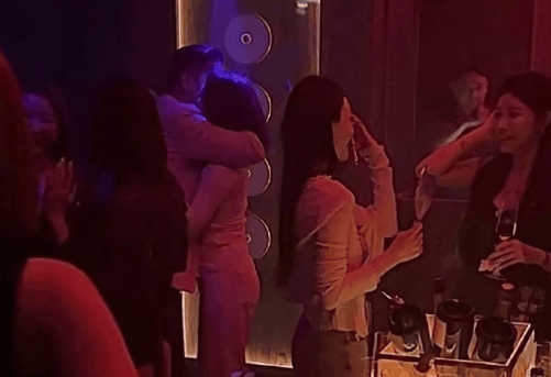 演员胡杏儿回应老公独自去夜店被拍：很正常的社交<strong></p>
<p>虚拟币泡沫</strong>，都是好朋友