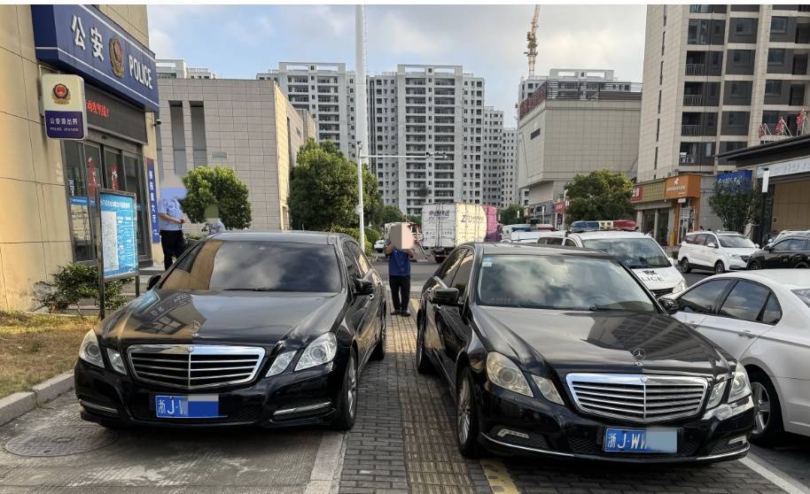浙江街头惊现两辆“一模一样”的车！民警一查<strong></p>
<p>如何购买虚拟币</strong>，不简单，当场扣车