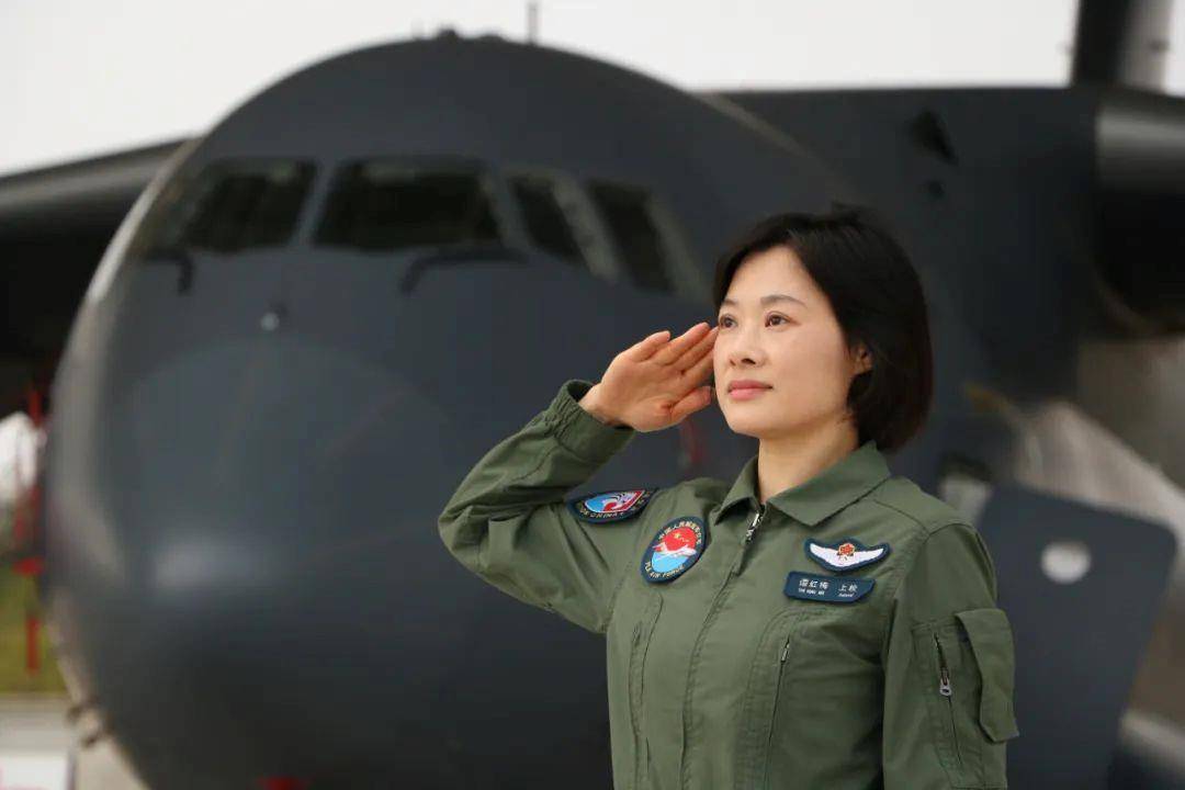 阅兵最帅女机长<strong></p>
<p>如何购买虚拟币</strong>，是她！