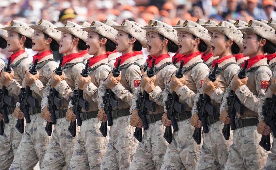 英姿飒爽！四川高校大四女生<strong></p>
<p>彩币虚拟币</strong>，亮相九三阅兵方队