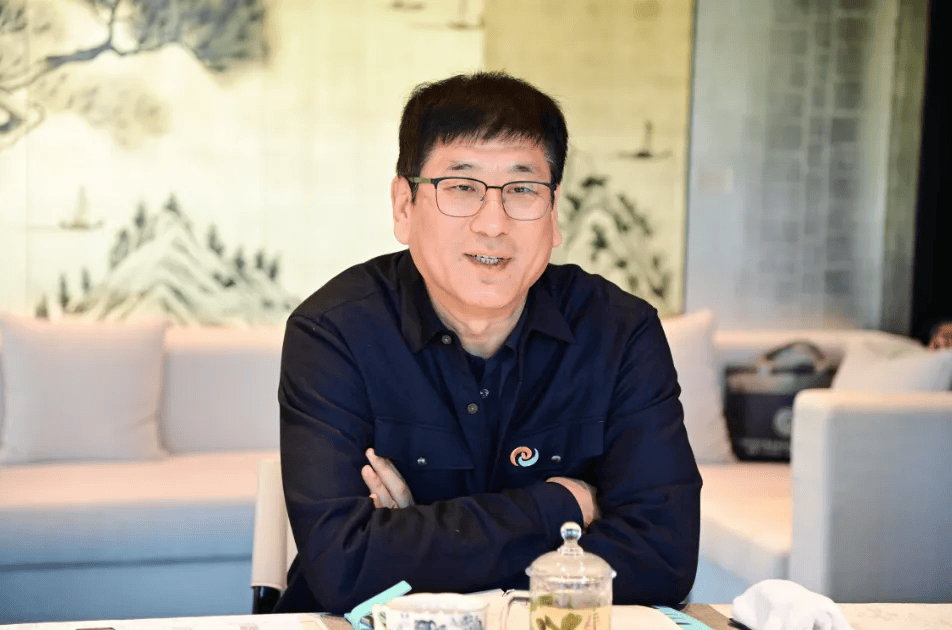 曹杰<strong></p>
<p>虚拟币炒作</strong>，培植个人势力，为亲属谋求特殊待遇