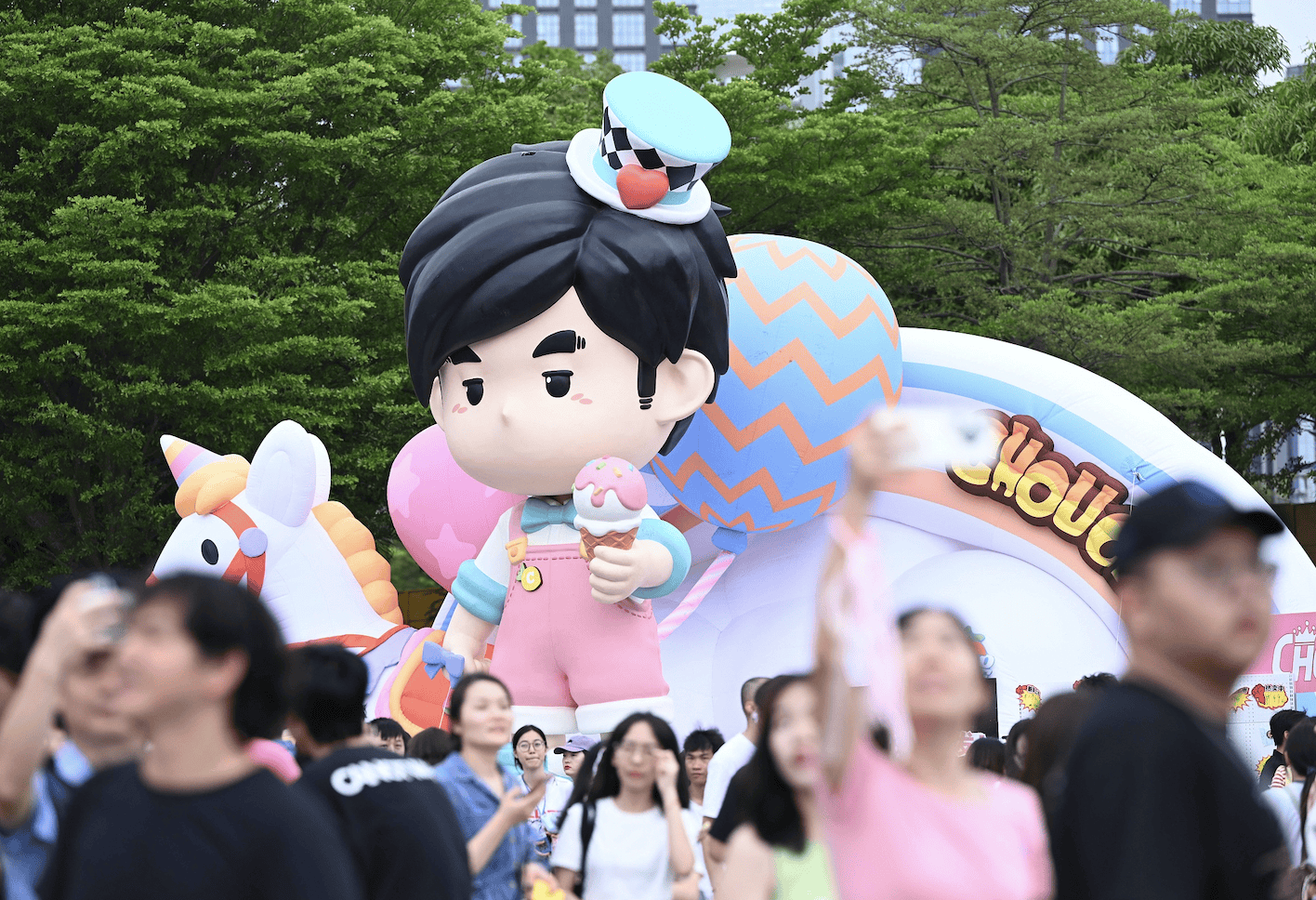 周杰伦济南演唱会一票难求<strong></p>
<p>虚拟币炒作</strong>，有商家出租“写字楼观景窗”，报价最高1000元