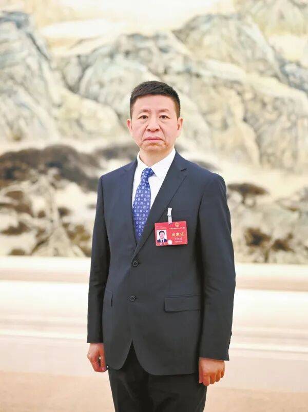 张家界市市长王洪斌<strong></p>
<p>买卖虚拟币</strong>，履新湖南省人民代表大会监察和司法委员会副主任委员
