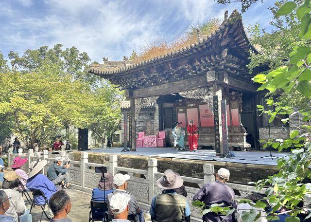 第九届中国戏曲文化周开幕<strong></p>
<p>虚拟币猴币</strong>，北京园博园化身戏曲百花园