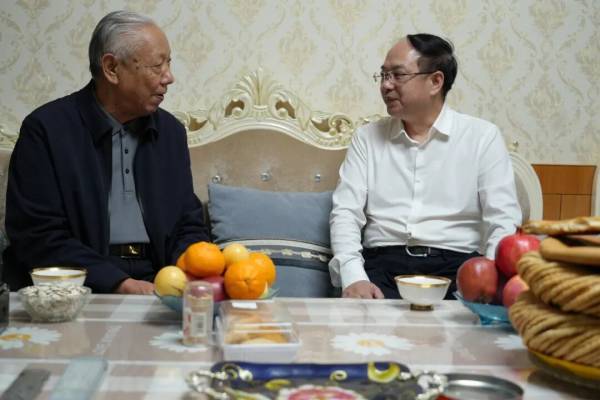 重庆市潼南区委书记文天平调任吐鲁番<strong></p>
<p>虚拟币推广</strong>，多人跨省联动调整