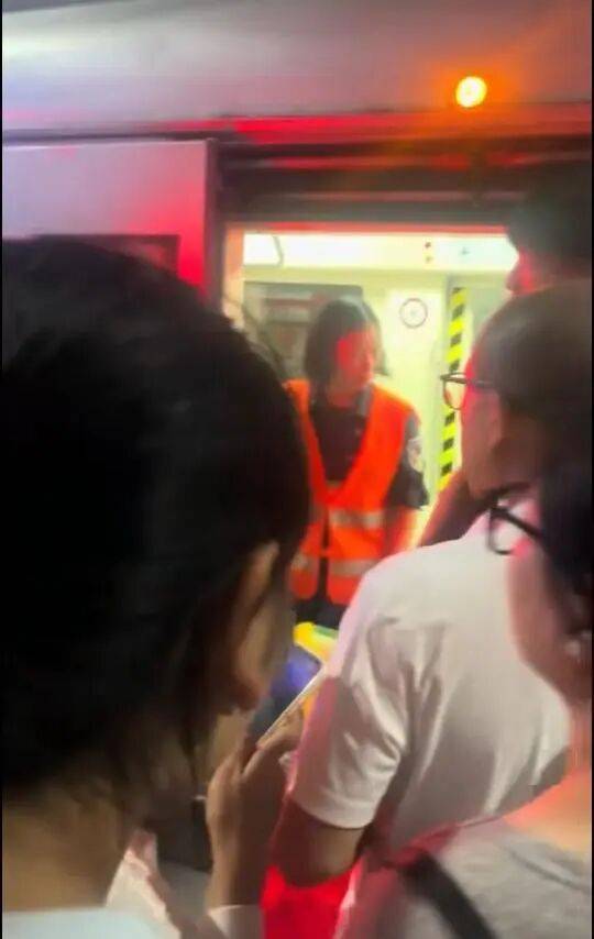 大连地铁发生故障停运一小时<strong></p>
<p>龙币虚拟货币</strong>，目击者称看到120和警车，工作人员否认列车和人相撞，故障原因在落实中