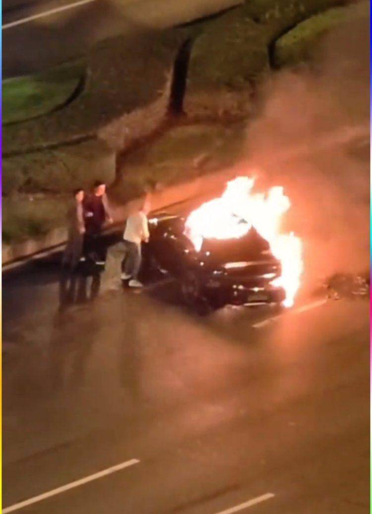 成都发生一起严重交通事故<strong></p>
<p>聚币网虚拟币</strong>，上游新闻实地探访：燃烧留下的印记仍在