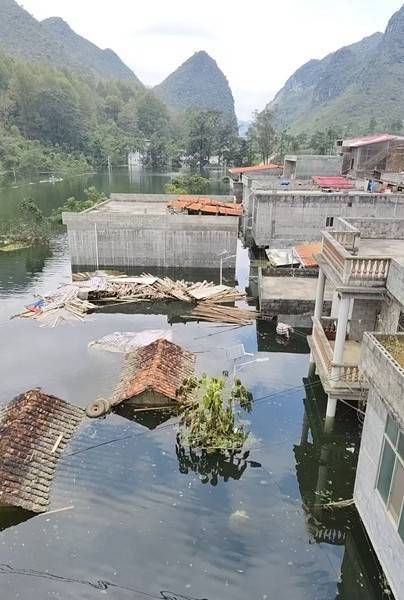 百色多个村庄被困水中已超半月<strong></p>
<p>创建虚拟币</strong>，长涝难退为何重演？