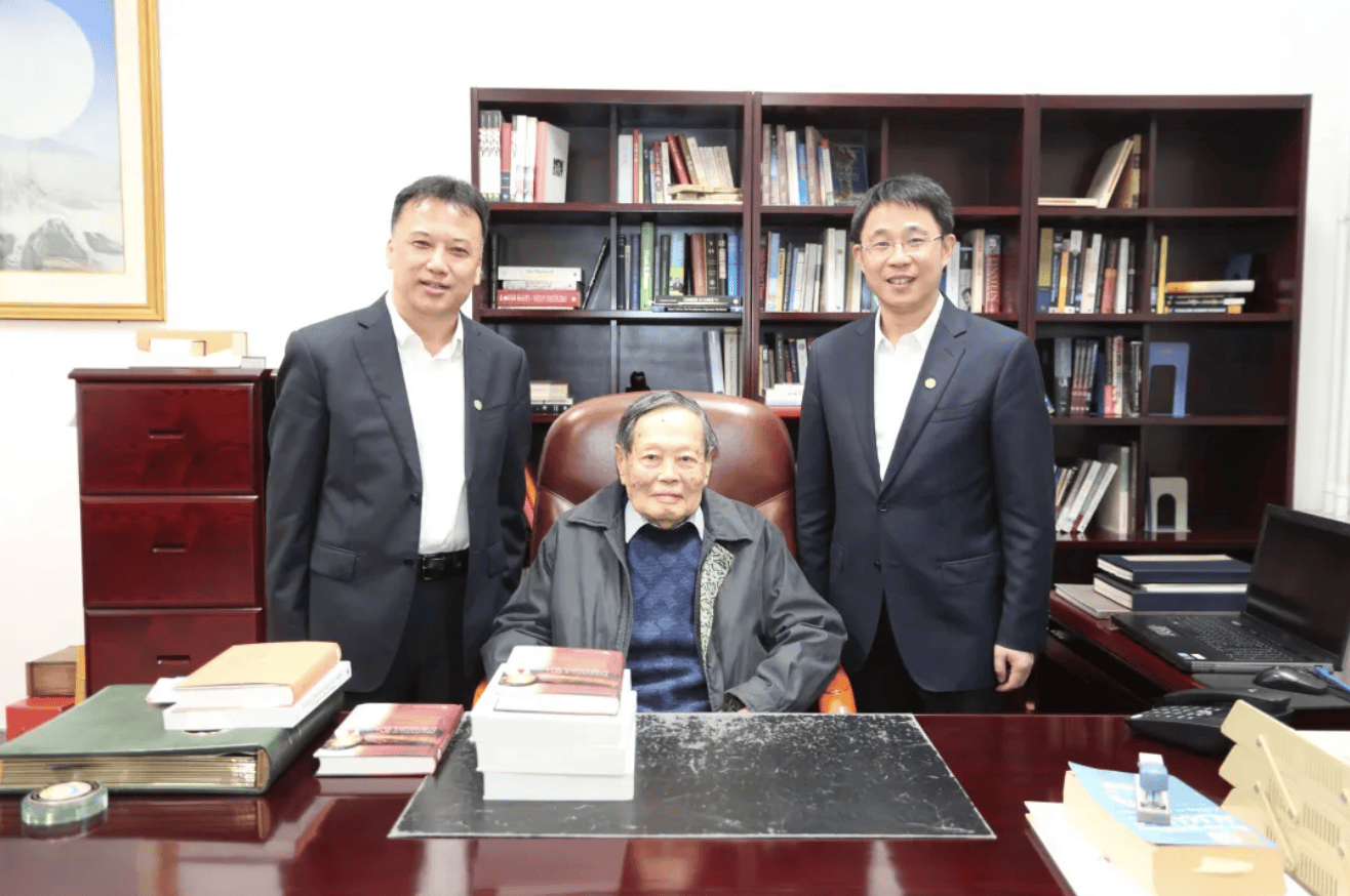 杨振宁为什么连续32年担任东莞理工学院名誉校长<strong></p>
<p>虚拟币新币</strong>？