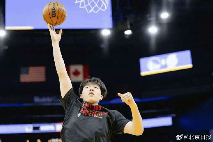 杨瀚森迎NBA常规赛首秀<strong></p>
<p>虚拟币走势图</strong>，两罚全中拿到个人NBA生涯首分；此前出场时播音字幕都是中文
