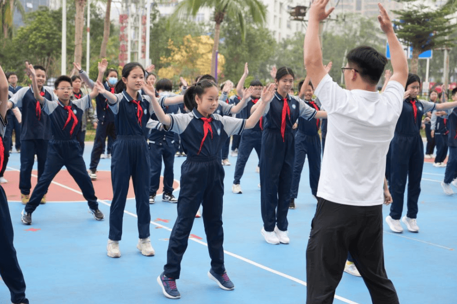 手机报·晚报丨每周一天“无作业日”<strong></p>
<p>虚拟币资讯</strong>,如何实施?神舟二十一号,近日择机发射!