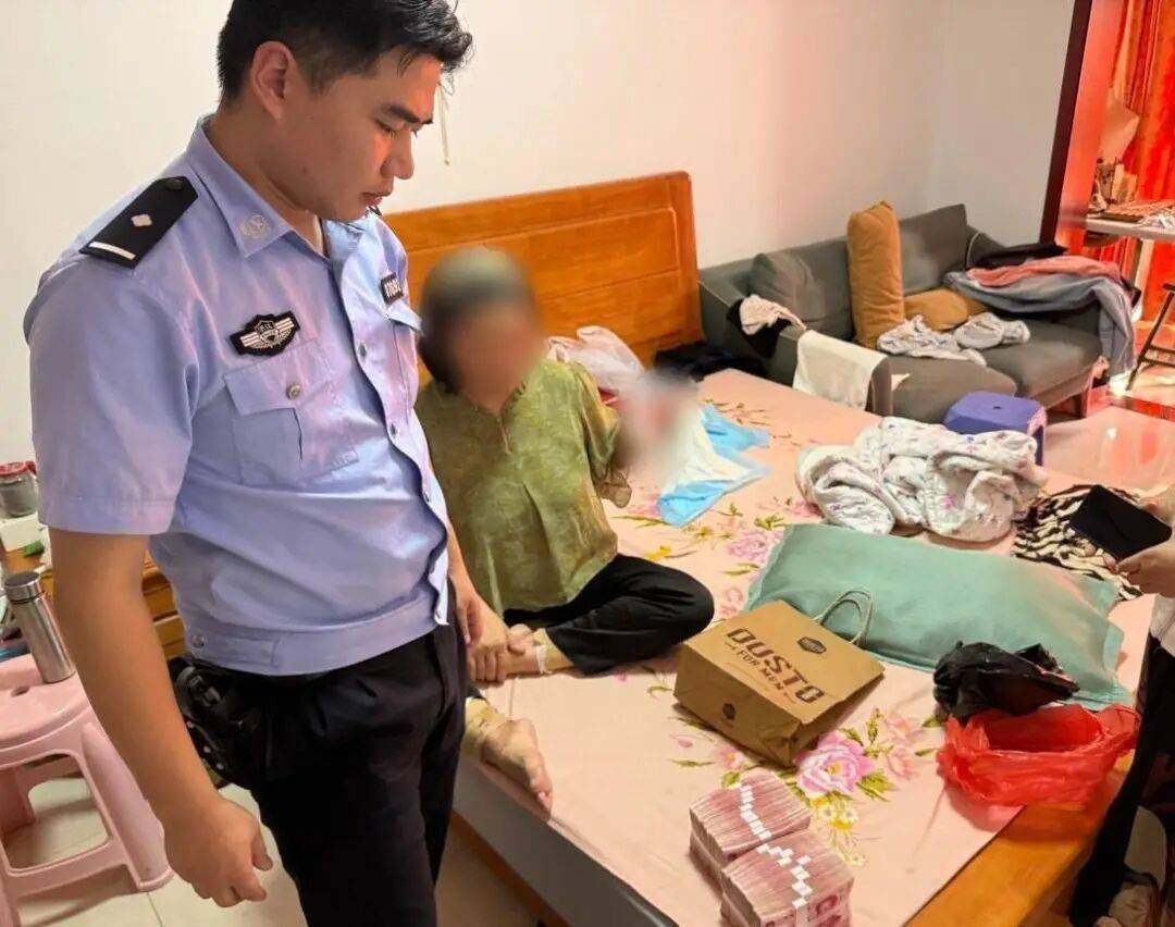 女子紧攥20万现金大哭:我自己的钱<strong></p>
<p>虚拟币分叉</strong>,还不能自由支配?