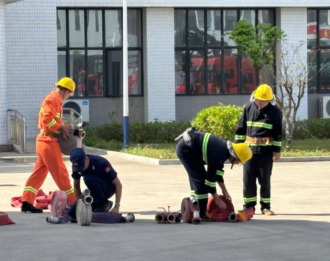 训考结合砺精兵<strong></p>
<p>怎样买虚拟币</strong>!高新区微型消防站技能培训暨考核顺利举行