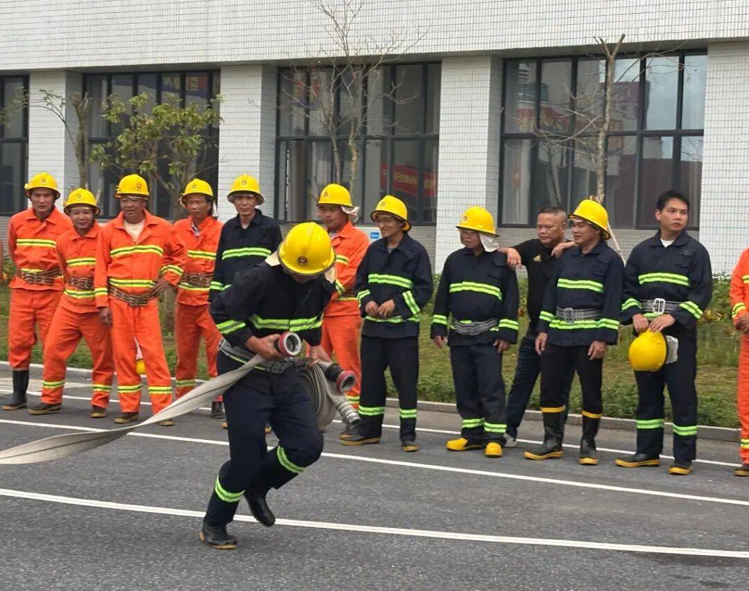 训考结合砺精兵<strong></p>
<p>怎样买虚拟币</strong>!高新区微型消防站技能培训暨考核顺利举行