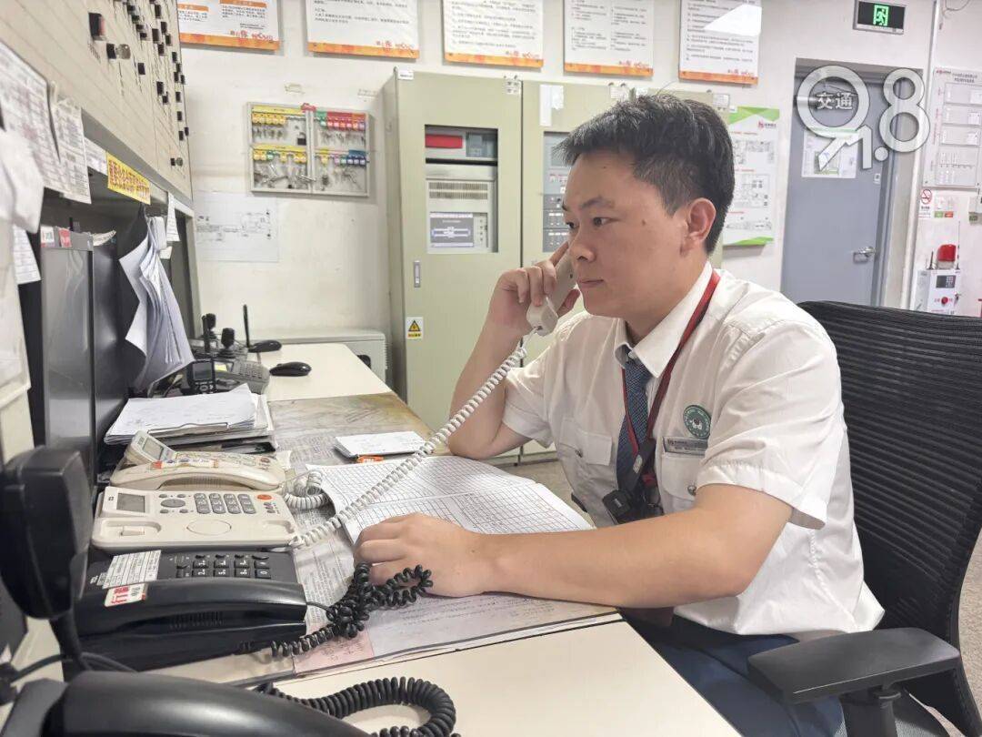 杭州地铁内<strong></p>
<p>虚拟币方案</strong>，女乘客突然崩溃大哭！紧接着……这一幕被拍下