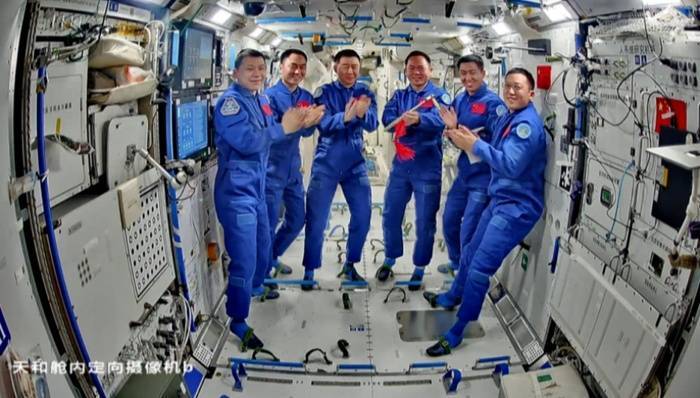 疑似遭空间微小碎片撞击<strong></p>
<p>虚拟货币筹币网</strong>，神舟二十号返回任务将推迟进行