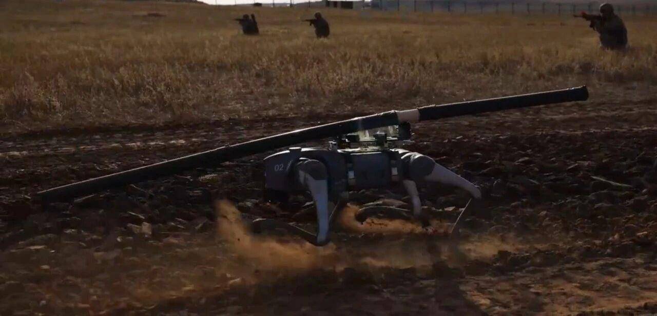 大场面!机器狗、无人机开路<strong></p>
<p>虚拟货币筹币网</strong>,实兵对抗演练画面公布