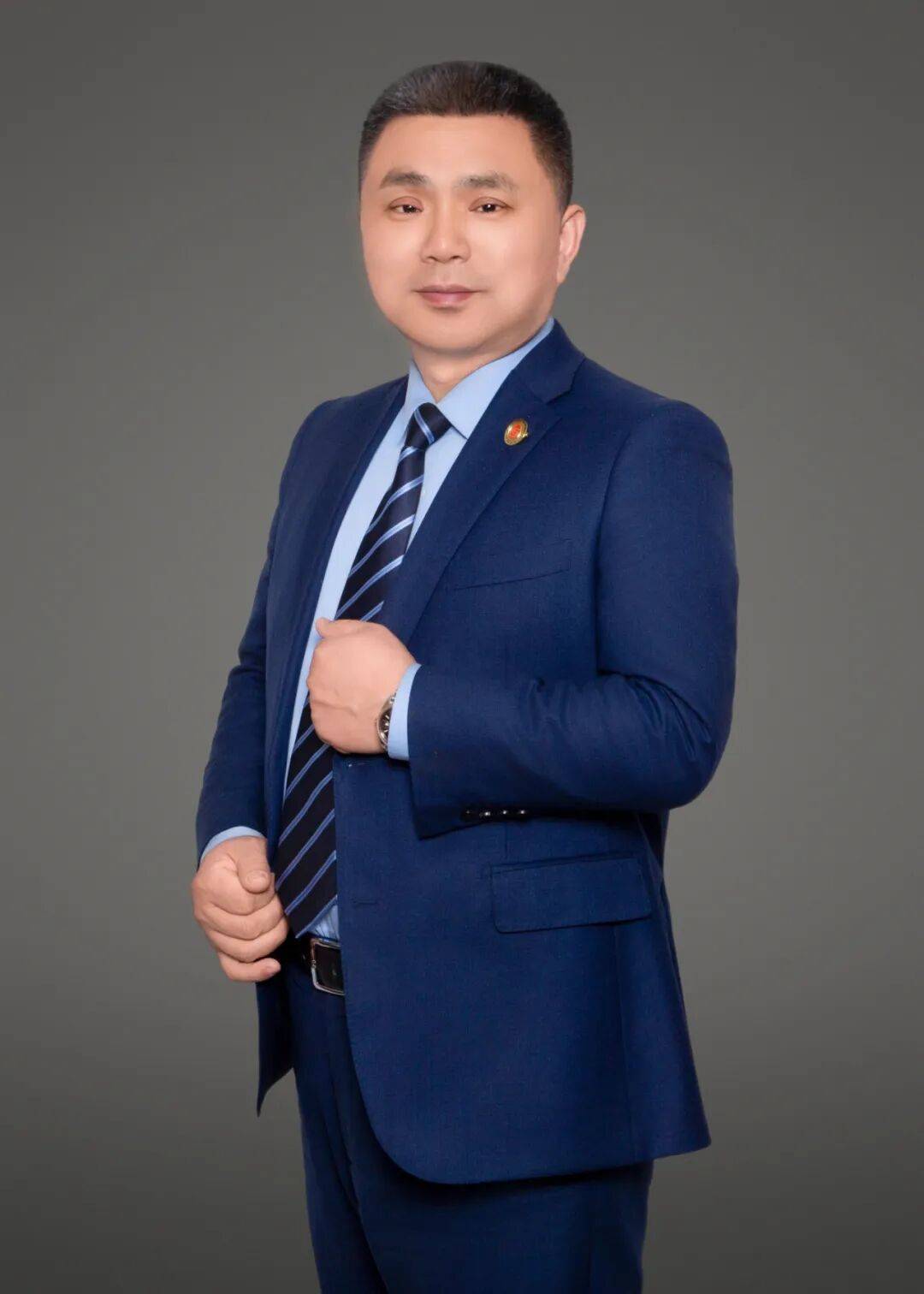 二姐夫帮忙装修房子<strong></p>
<p>飞币虚拟币</strong>,铺瓷砖后卷走3万多装修款,这是违约还是诈骗?