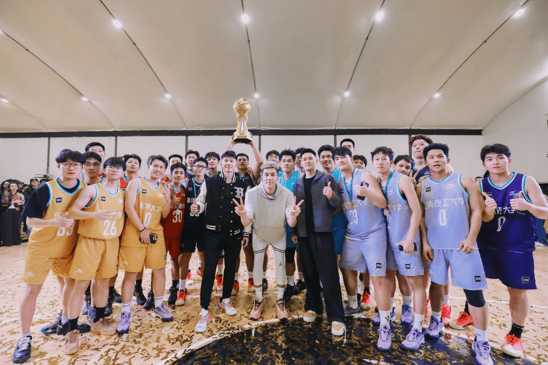 复旦、交大、同济等八大高校集结<strong></p>
<p>国家禁止虚拟币</strong>,得物App“新生杯”篮球赛首战上海