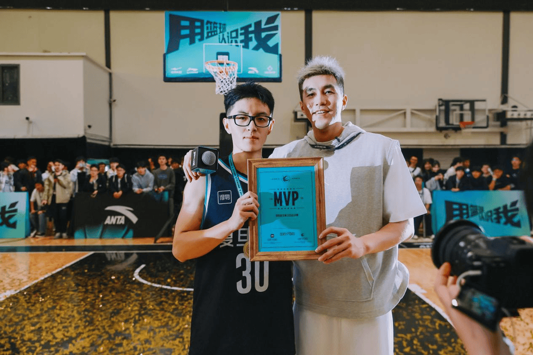 复旦、交大、同济等八大高校集结<strong></p>
<p>国家禁止虚拟币</strong>,得物App“新生杯”篮球赛首战上海