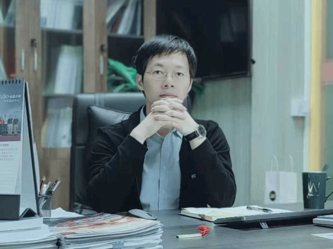 认真学习贯彻党的二十届四中全会精神<strong></p>
<p>国家禁止虚拟币</strong>!来听听他们怎么说