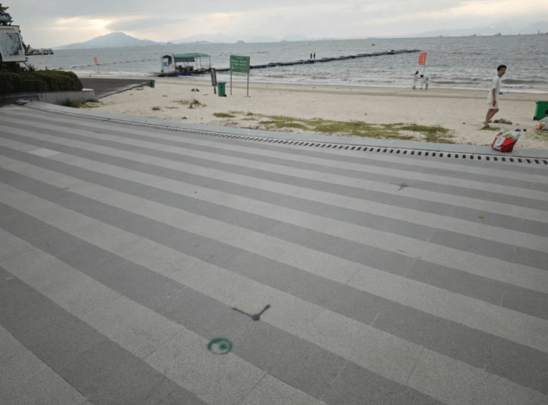 单价1.6万元买的海景房<strong></p>
<p>九龙币虚拟</strong>,如今二手房仅6000多元!开发商改造道路遭业主强烈反对:散步时景观视野将受明显影响