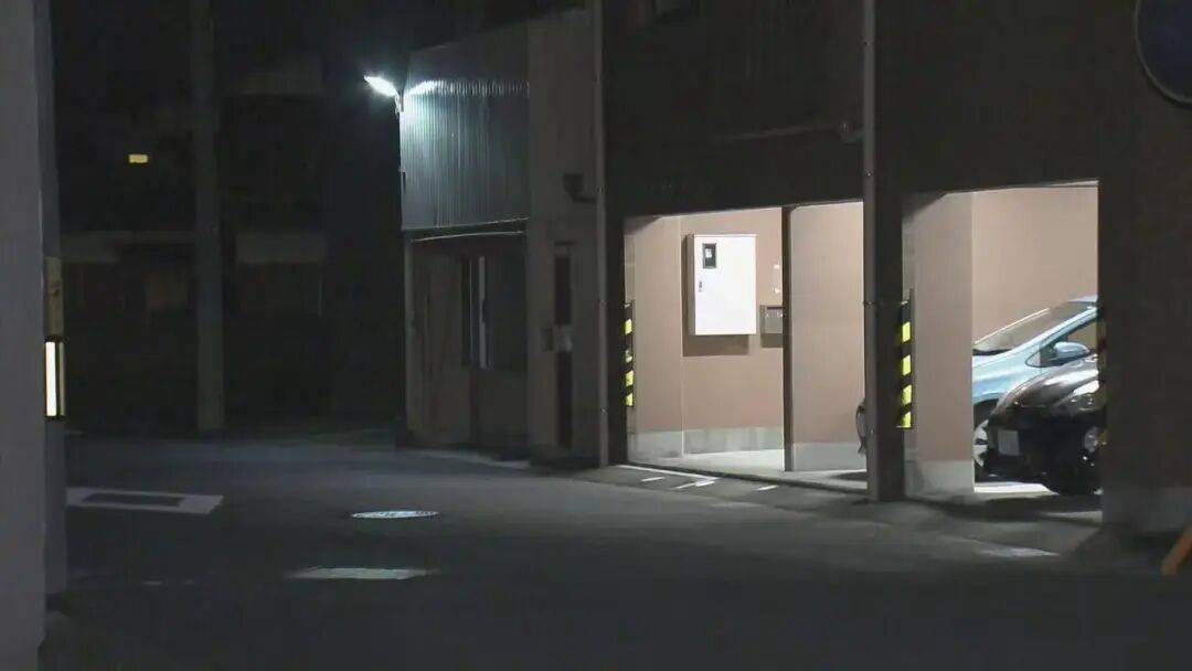 男子开车撞倒人<strong></p>
<p>马吉贝虚拟币</strong>,下车一看竟是自己86岁的父亲,老人送医后身亡